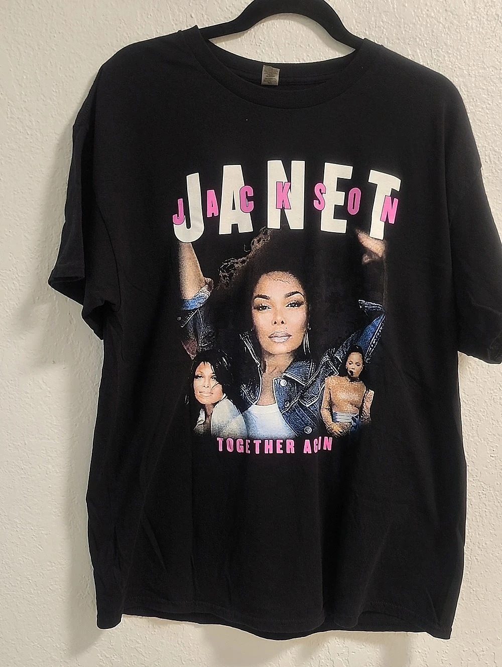Gildan Janet Jackson Together Again Tour Graphic T-Shirt Tee Black
